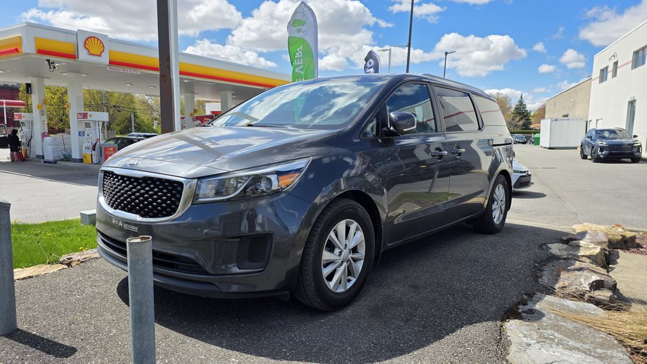Kia Sedona LX 2018-0