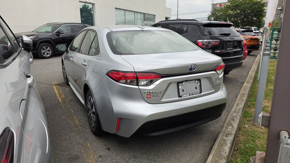 2023 Toyota Corolla Hybrid LE-2