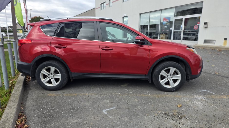 Toyota RAV4 XLE 2014-2