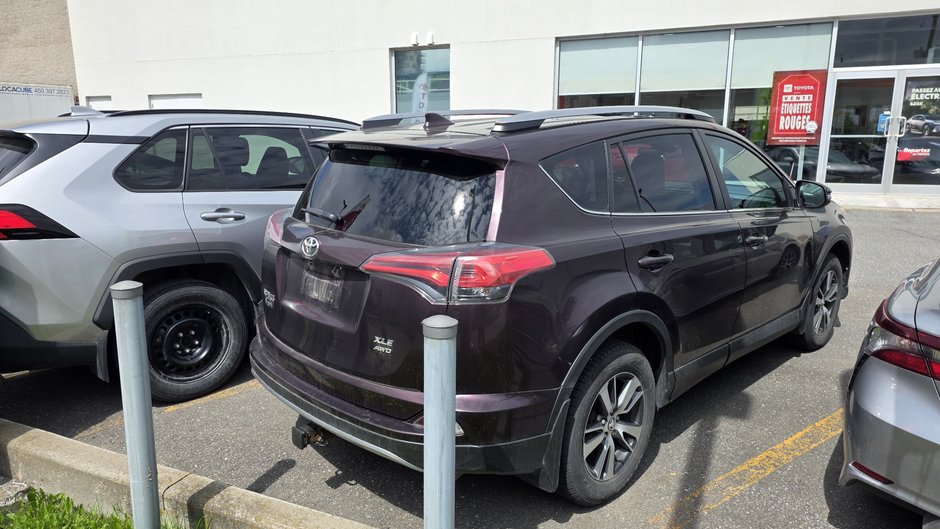 Toyota RAV4 XLE 2017-2