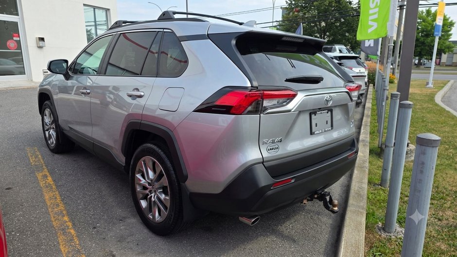 Toyota RAV4 XLE PREMIUM 2023-2