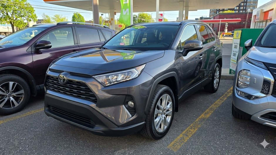 2024 Toyota RAV4 XLE-0