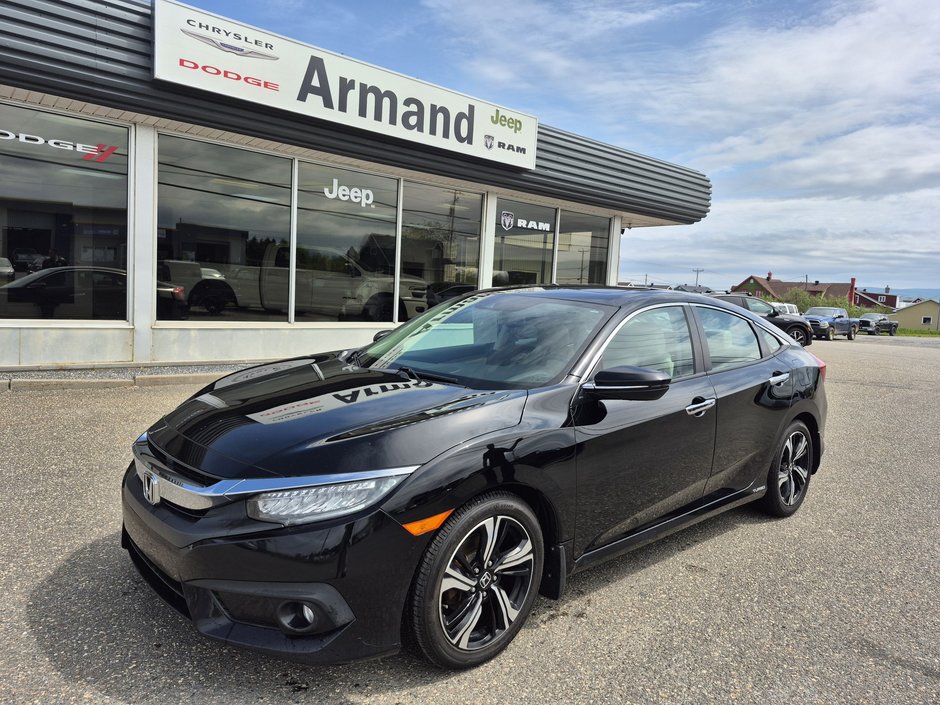 Honda Civic Sedan Touring 2017 à Carleton, Québec