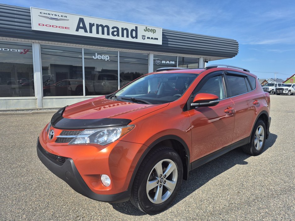 Toyota RAV4 XLE 2015 à Carleton, Québec