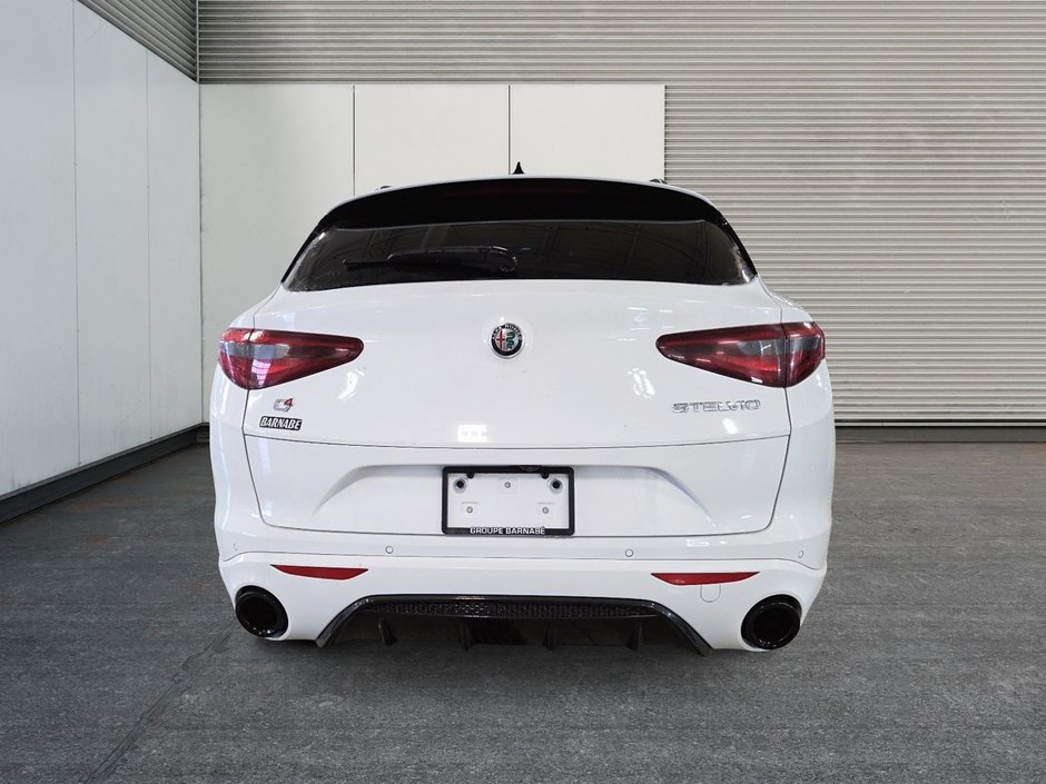 2021 Alfa Romeo Stelvio Ti Sport AWD-2