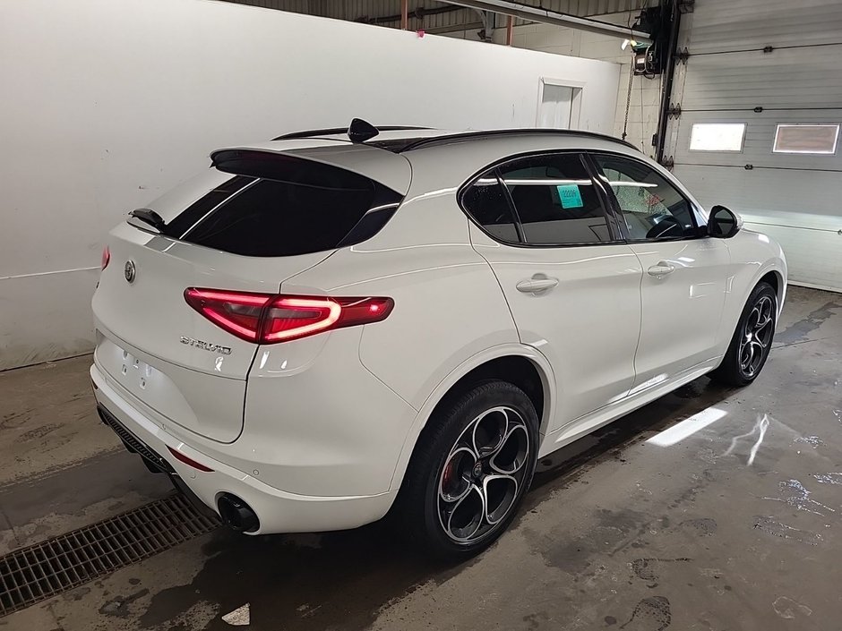 2021 Alfa Romeo Stelvio Ti Sport-6