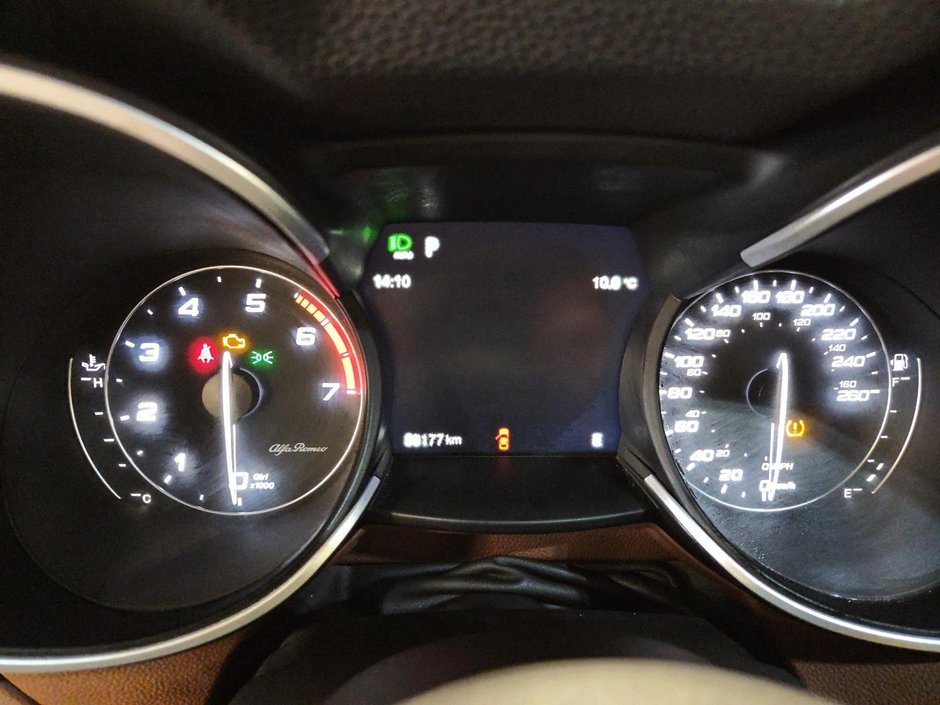 2021 Alfa Romeo Stelvio Ti Sport AWD-12