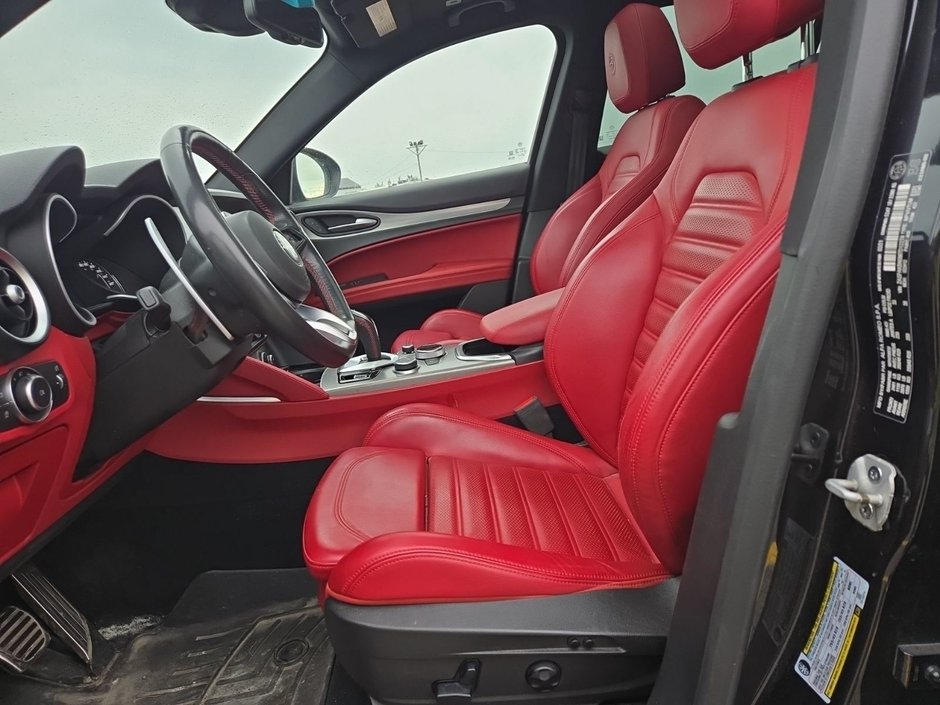 2021 Alfa Romeo Stelvio Ti Sport AWD-2