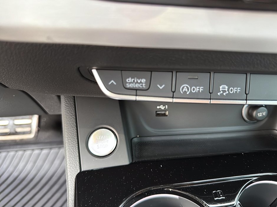 2023 Audi A4 Sedan Progressiv Quattro S-Line-15