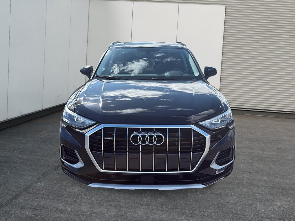 2022 Audi Q3 Komfort Quattro Toit-Panoramique-1