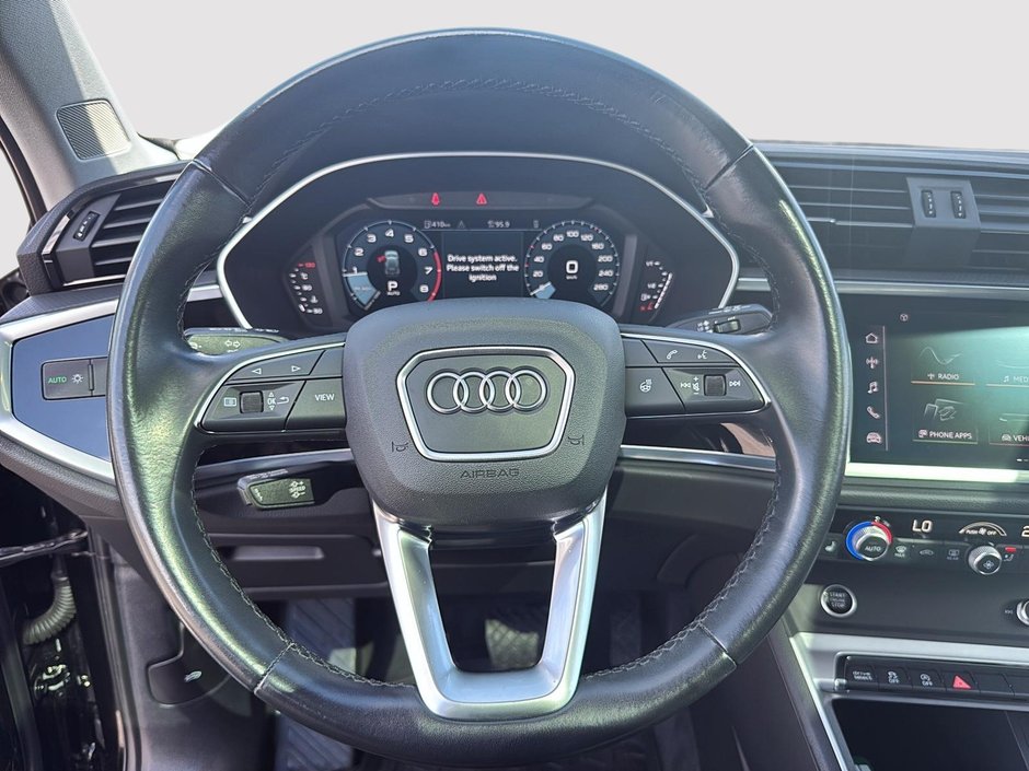 2022 Audi Q3 Komfort Quattro Toit-Panoramique-11