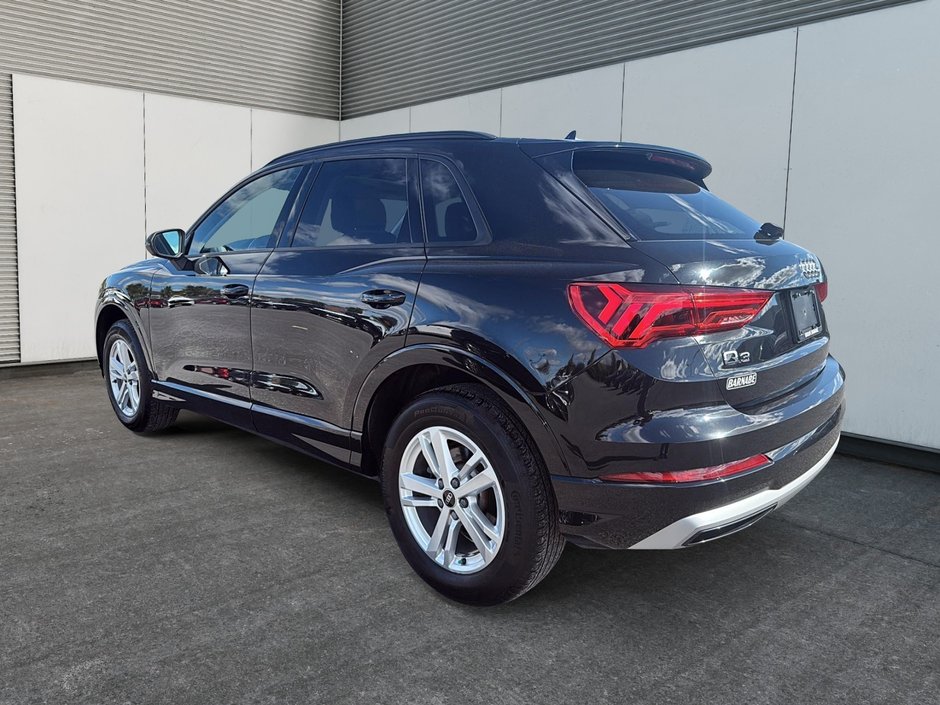 2022 Audi Q3 Komfort Quattro Toit-Panoramique-3