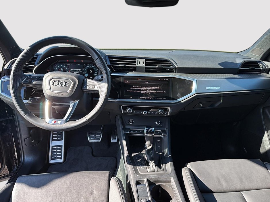 2024 Audi Q3 Progressiv Quattro S-Line Black Optik-9