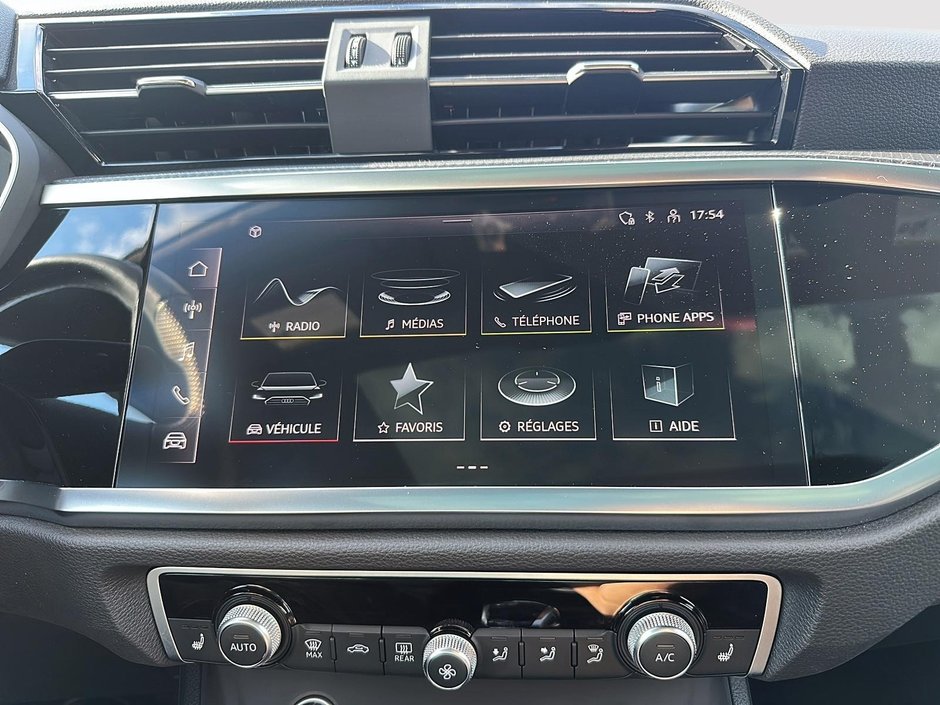 Audi Q3 Progressiv Quattro S-Line 2024-17