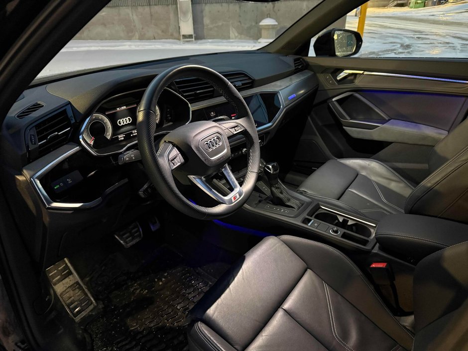 Audi Q3 Technik Quattro S-Line Black Optik 2023-3