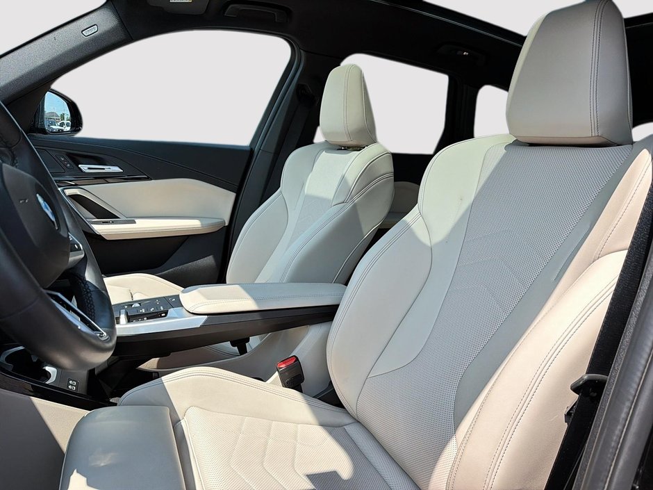 2025 BMW X1 xDrive28i M-SPORT-8