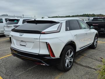 Cadillac LYRIQ TECH 2024-6
