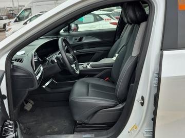 Cadillac LYRIQ TECH 2024-1