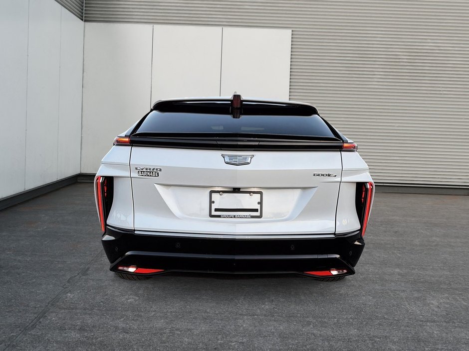 2024 Cadillac LYRIQ TECH AWD-2