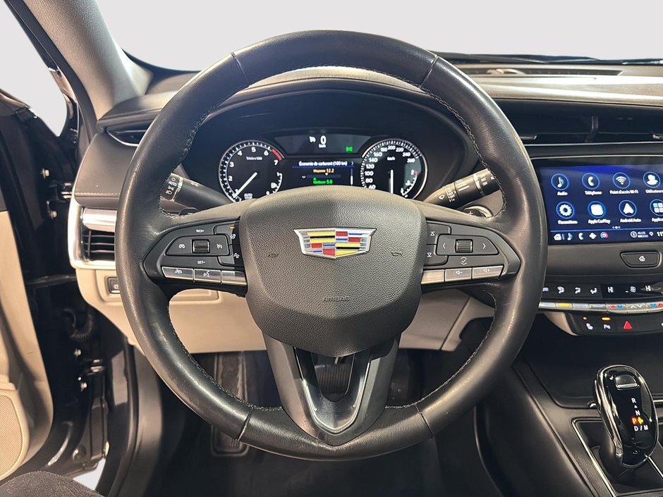 Cadillac XT4 AWD Luxury 2023-11