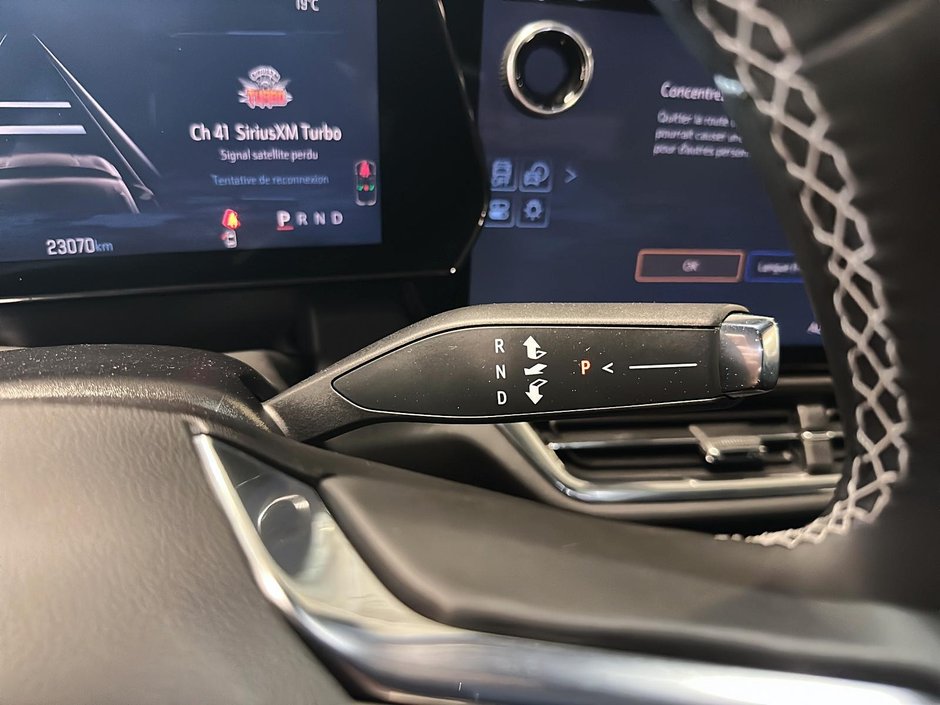 2025 Chevrolet Equinox EV LT-14