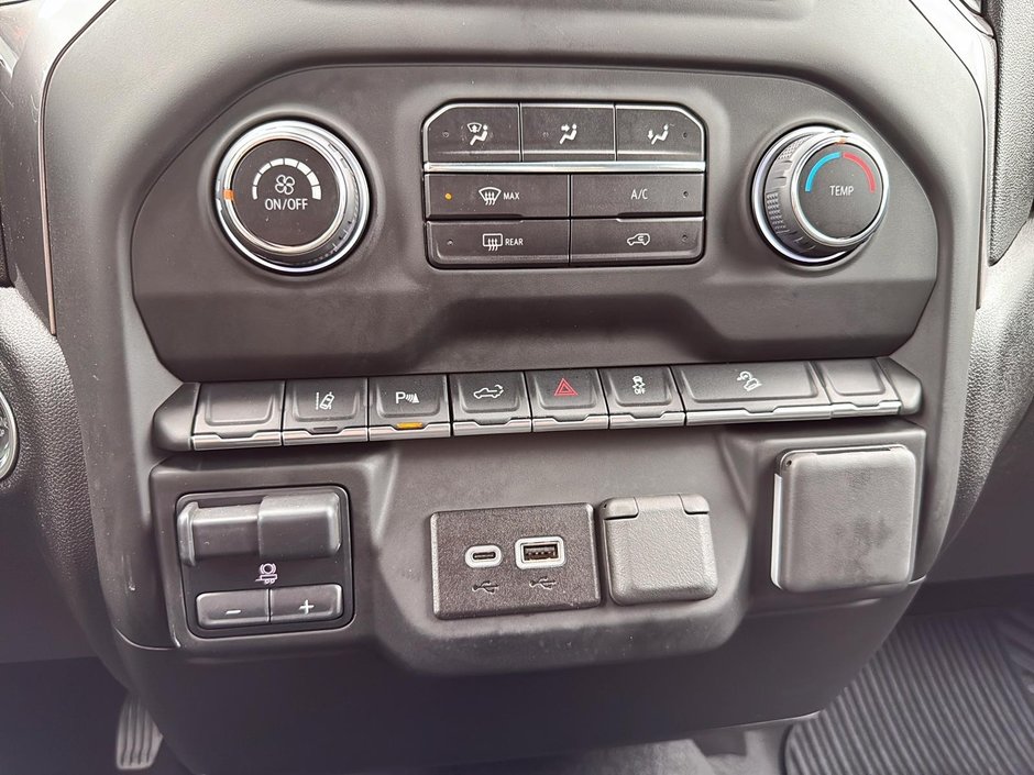 2024 Chevrolet Silverado 2500HD Custom Z71 CrewCabl 6.6L V8 4X4-13