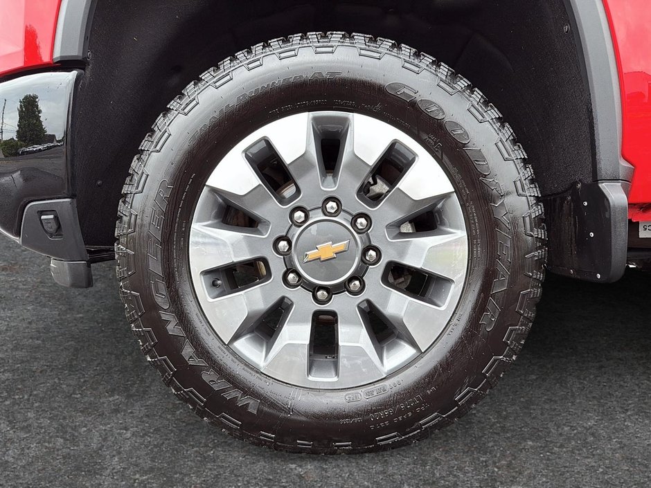 2024 Chevrolet Silverado 2500HD Custom Z71 CrewCabl 6.6L V8 4X4-6