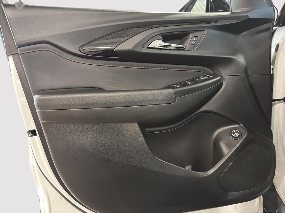 2023 Chevrolet Trailblazer RS AWD TOIT-PANORAMIQUE-10