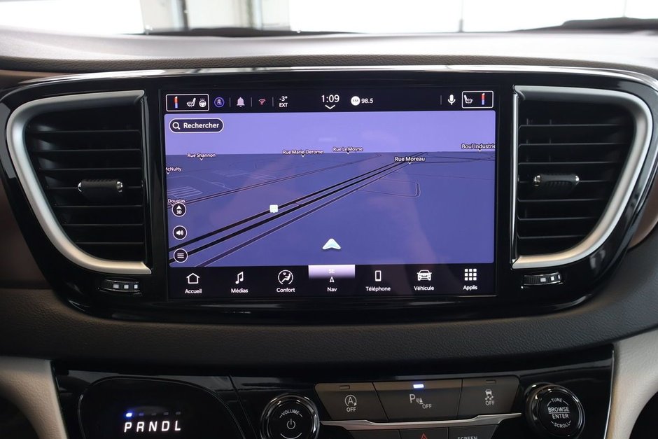 2024 Chrysler Grand Caravan SXT-12