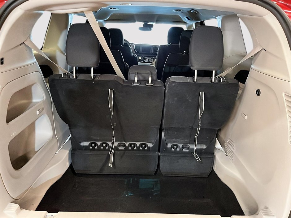 Chrysler Grand Caravan SXT 2024-5
