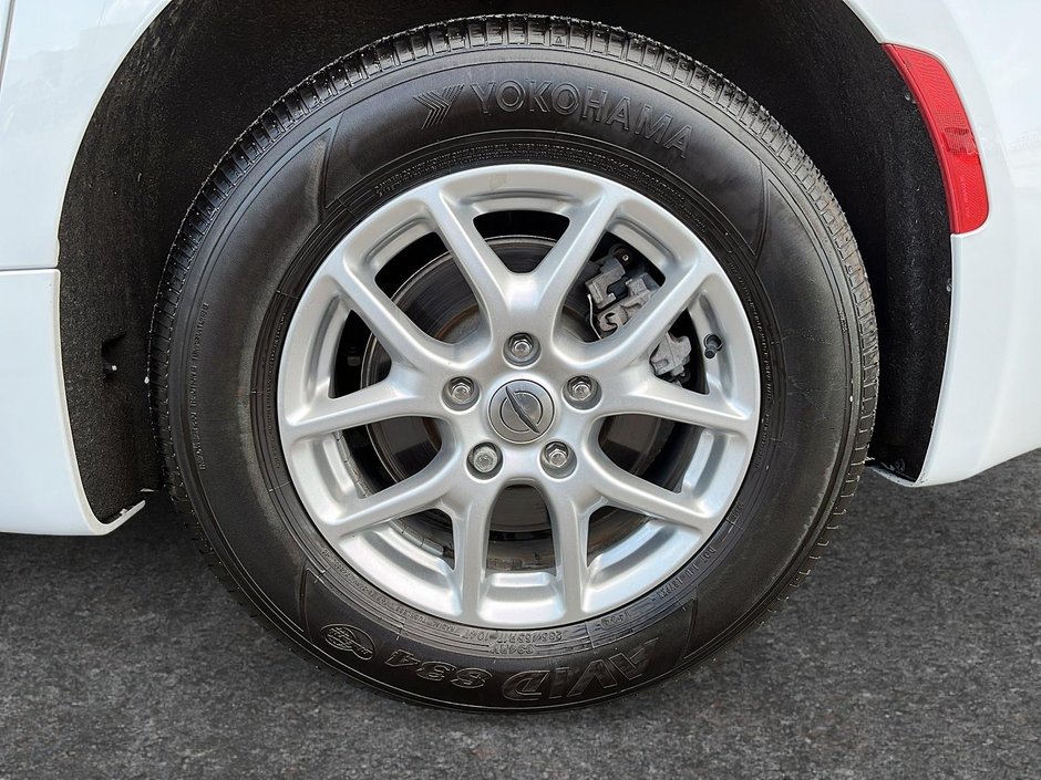 Chrysler Grand Caravan SXT 2024-6