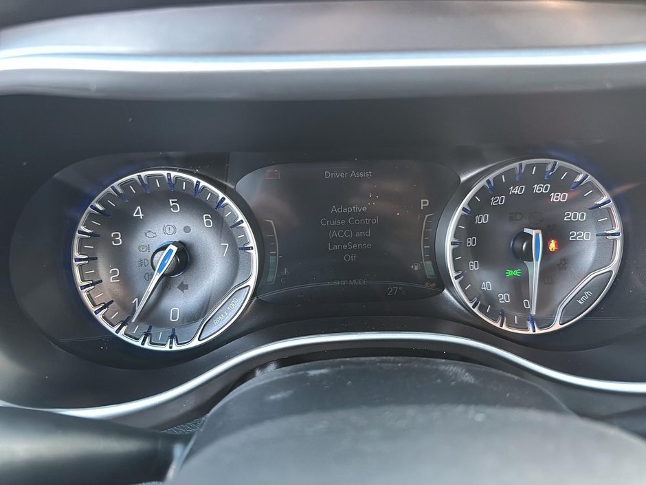 Chrysler Grand Caravan SXT 2026-9