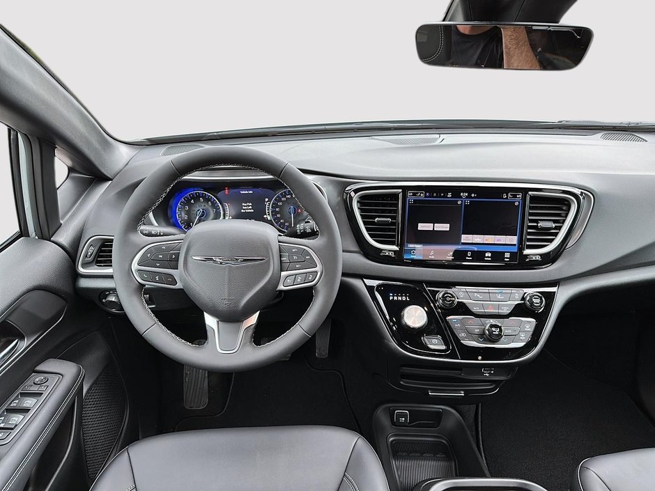 Chrysler Grand Caravan SXT 2026-8