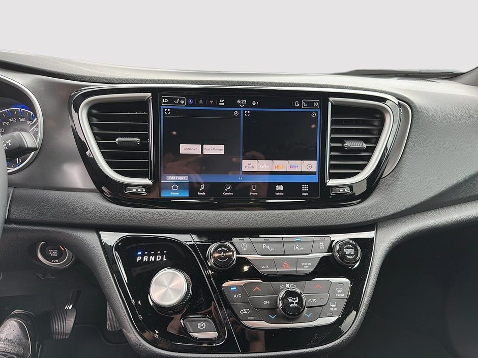 Chrysler Grand Caravan SXT 2026-11