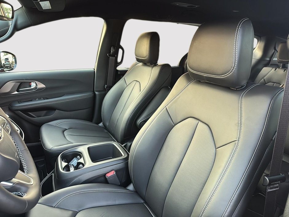 Chrysler Grand Caravan SXT 2026-8