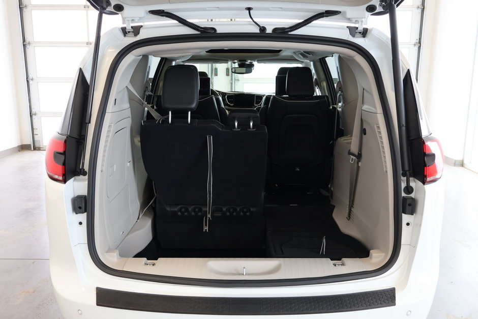 2022 Chrysler Pacifica Hybrid LIMITED Hybrid-Branchable-6