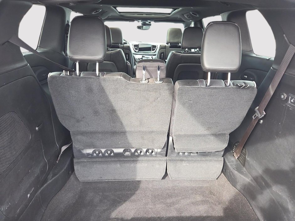 2022 Chrysler Pacifica Limited AWD Apparence S-5