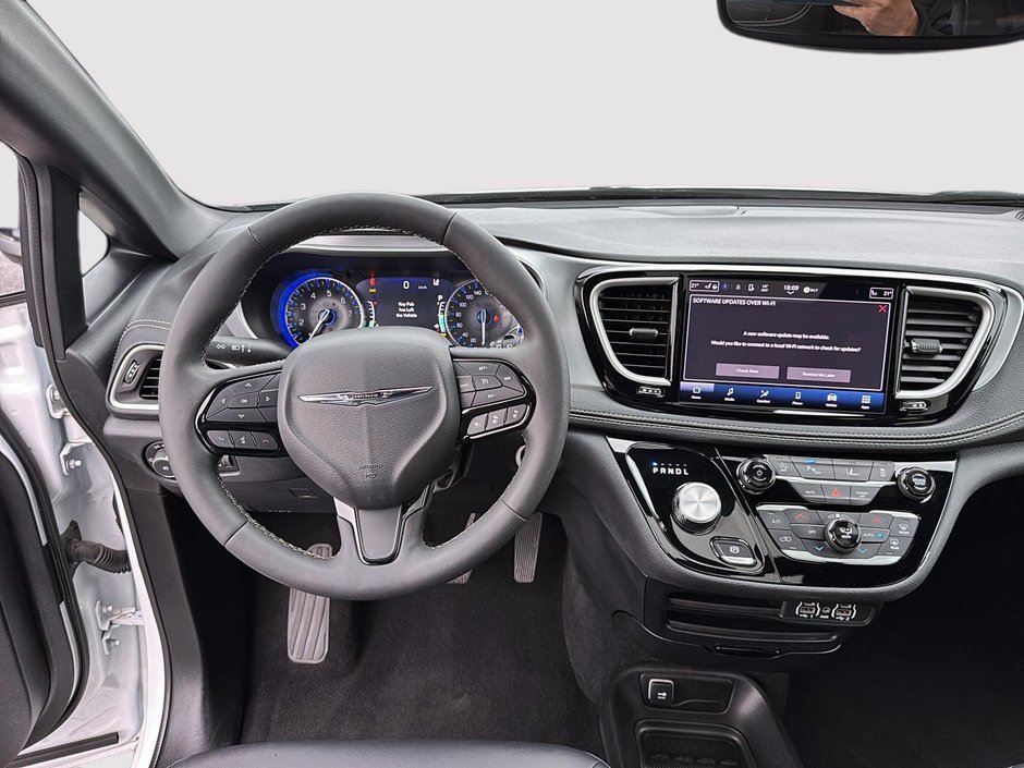 2024 Chrysler Pacifica Touring-L Apparence S-9