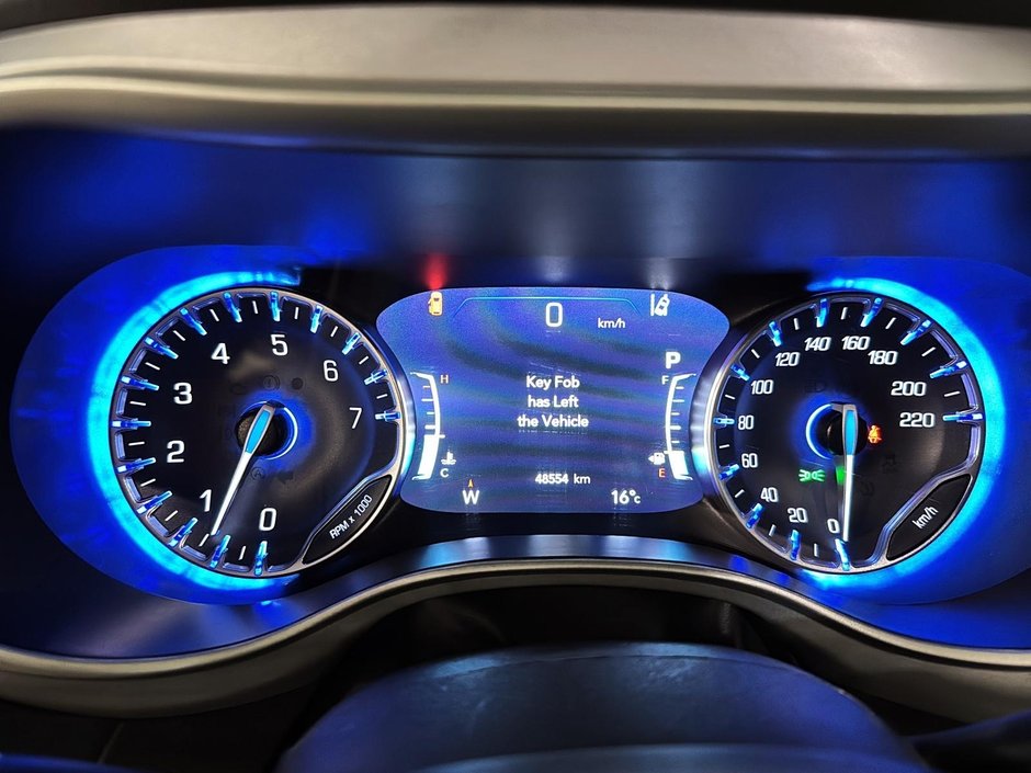 2024 Chrysler Pacifica Touring-L Apparence S-12