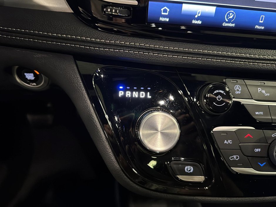2024 Chrysler Pacifica Touring-L Apparence S-14