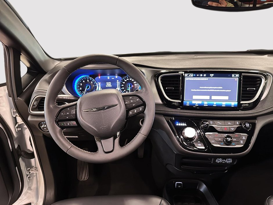2024 Chrysler Pacifica Touring-L Apparence S-9