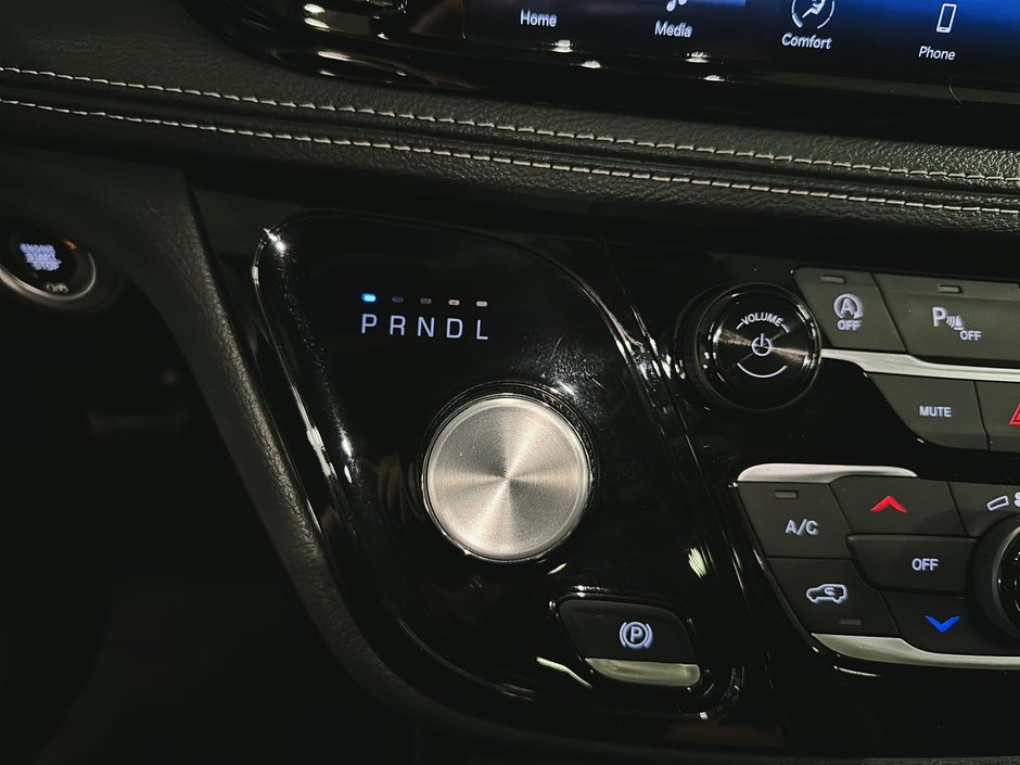 2024 Chrysler Pacifica Touring-L Apparence S-14