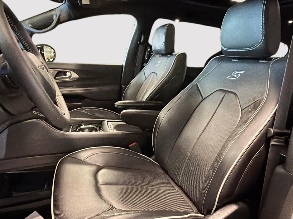 2024 Chrysler Pacifica Limited S Apparence-8