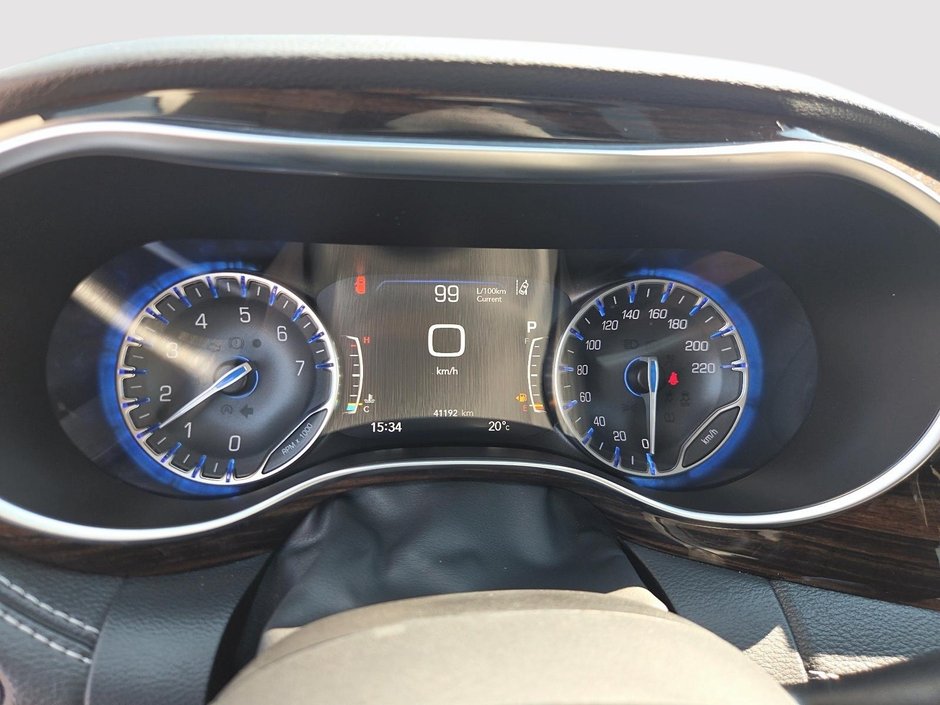 2024 Chrysler Pacifica Limited Ensemble DVD Divertissement-12