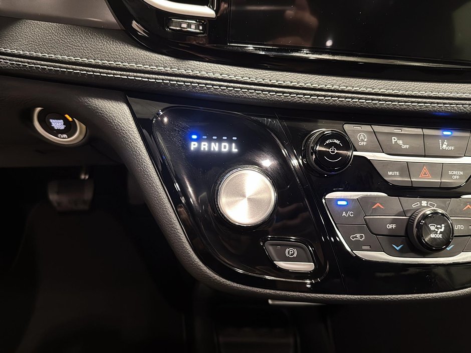 2026 Chrysler Pacifica SELECT-14