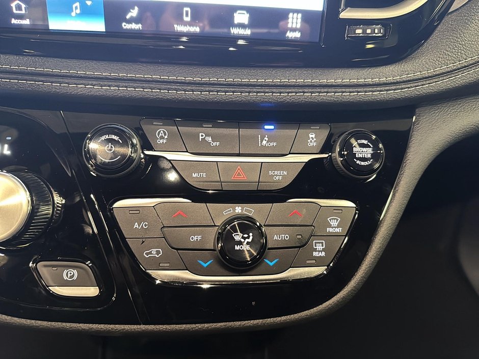 Chrysler Pacifica SELECT AWD 2026-13