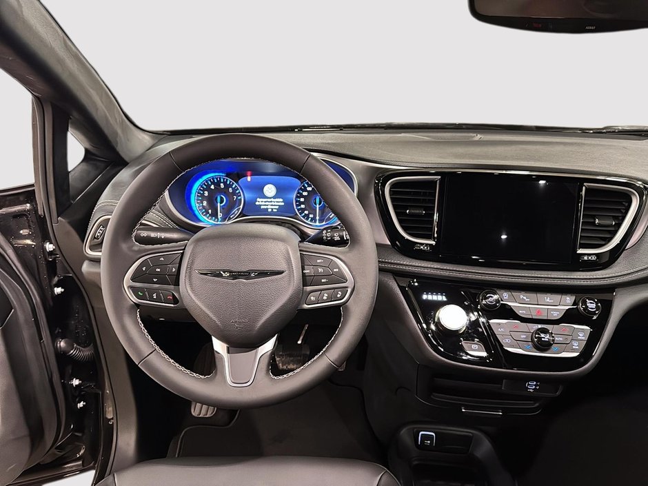 Chrysler Pacifica SELECT AWD 2026-9