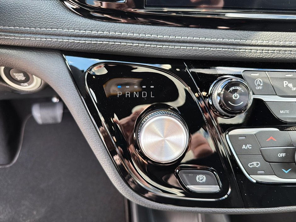 2026 Chrysler Pacifica SELECT-14