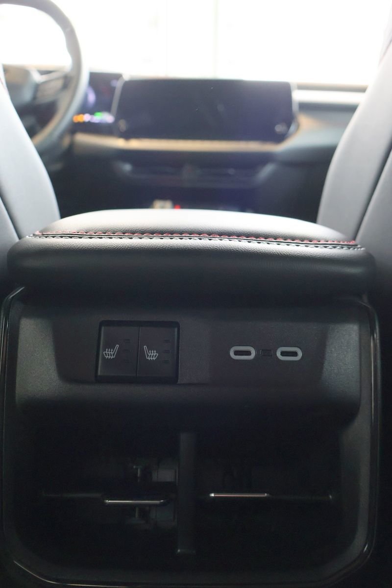 Dodge CHARGER BEV R/T 2025-17