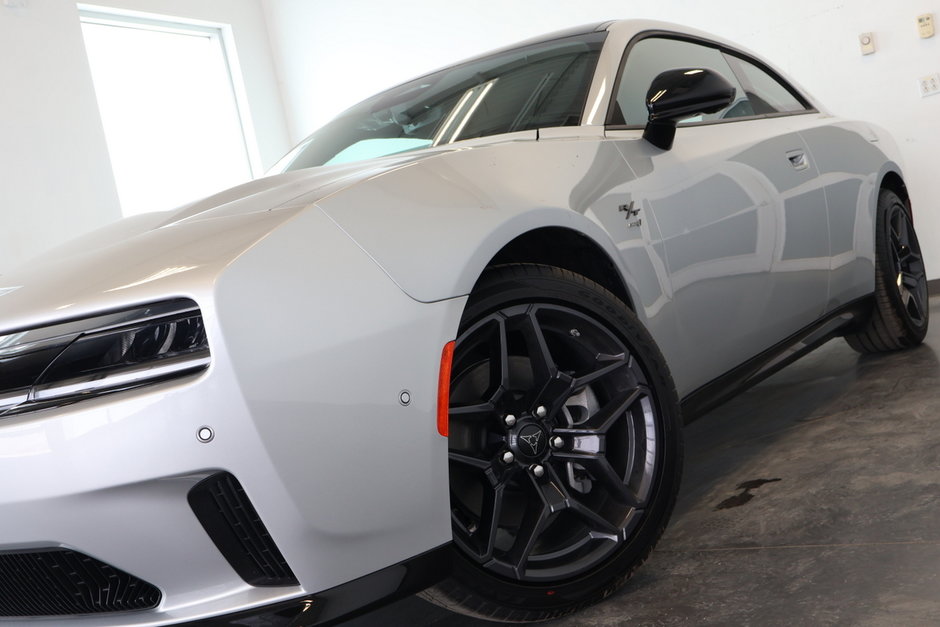 Dodge CHARGER BEV R/T 2025-1